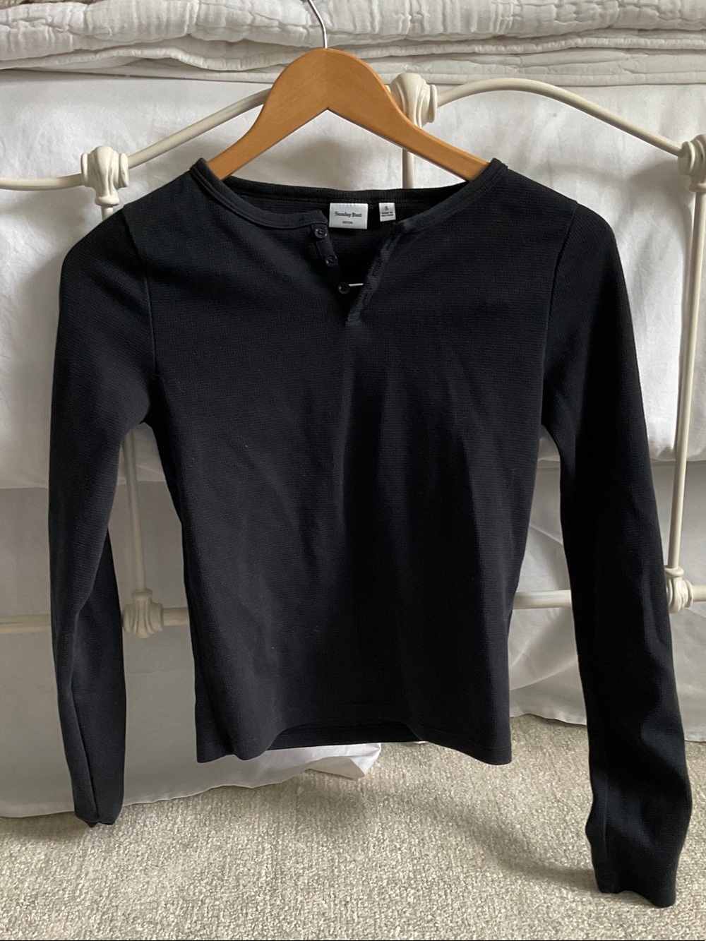 Aritzia-Sunday best Black Long-Sleeve Henley Top